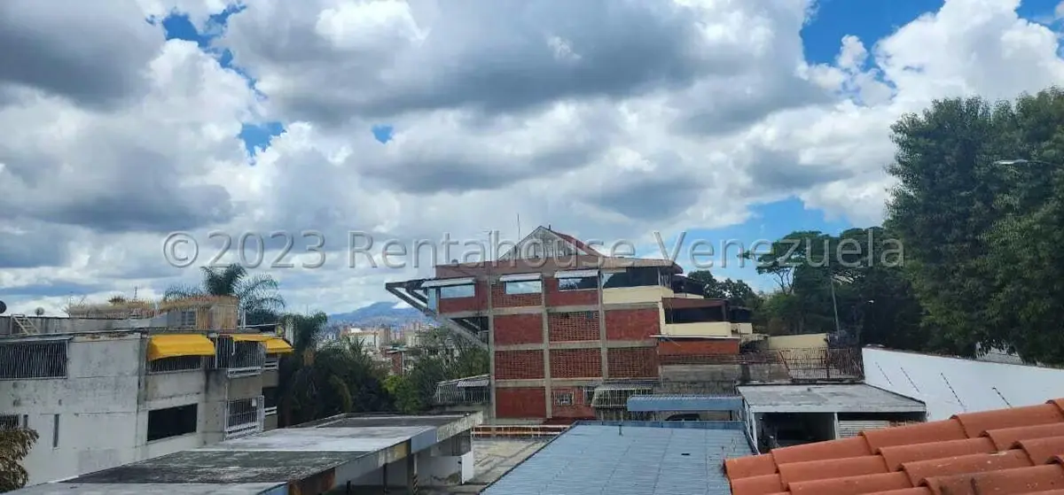 Casa (Multipes Niveles) en Venta en San Bernardino, Distrito Metropolitano - 42