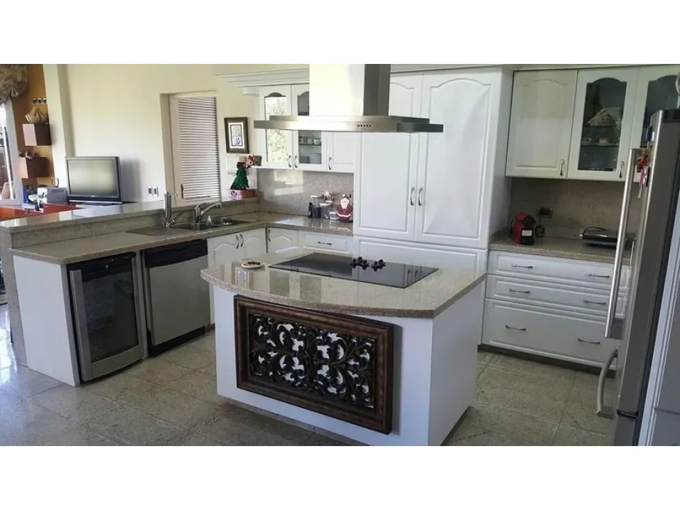 Venta Casa Lomas de La Lagunita 740m2 - 4