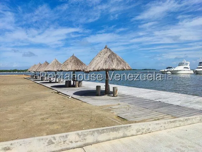 Apartamento (1 Nivel) en Alquiler en Tucacas, Falcon - 21