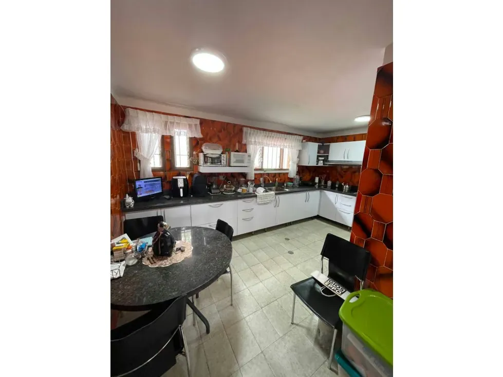 Amplia Y Cómoda Casa En Venta Cerro Verde 1000m2 12h/10b/8p - 9