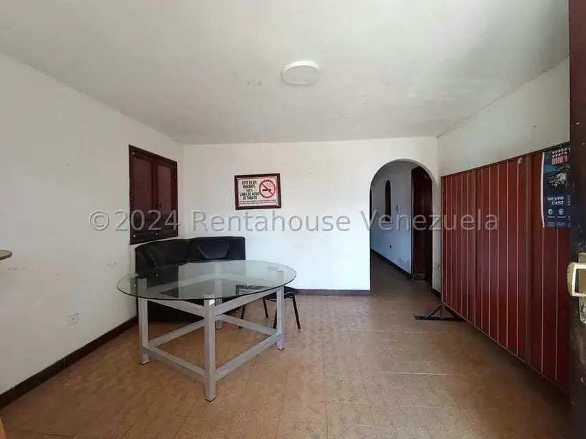 Casa (Duplex) en Alquiler en La Viña, Carabobo - 2