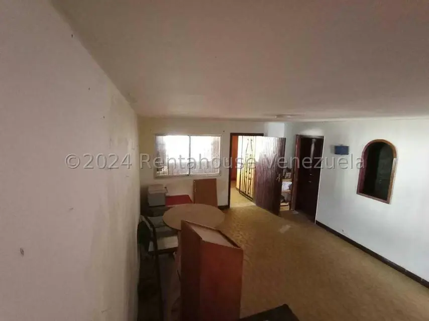 Casa (Duplex) en Alquiler en La Viña, Carabobo - 4