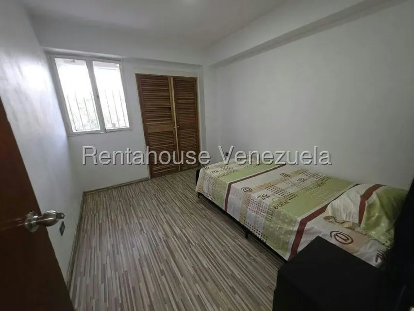 Apartamento (1 Nivel) en Alquiler en San Martin, Distrito Metropolitano - 23