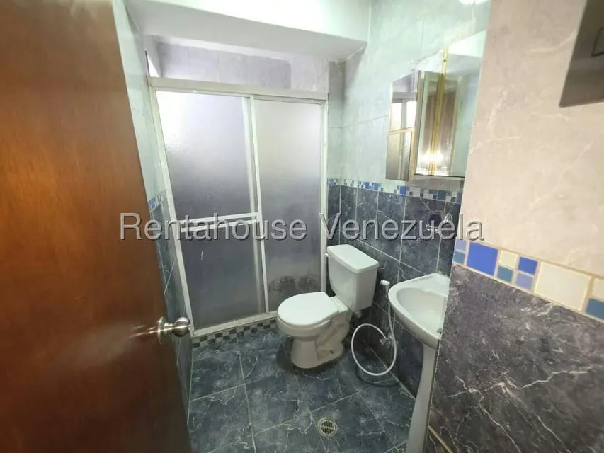 Apartamento (1 Nivel) en Alquiler en San Martin, Distrito Metropolitano - 28