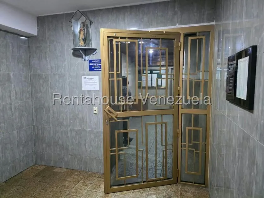 Apartamento (1 Nivel) en Alquiler en San Martin, Distrito Metropolitano - 6