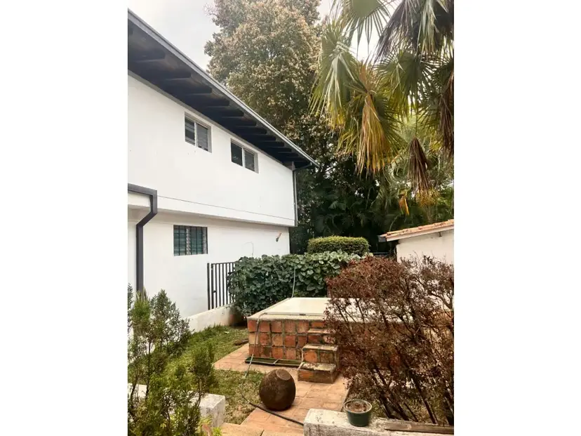 Alquiler/casa-oficina//PRADOSDELESTE/800m