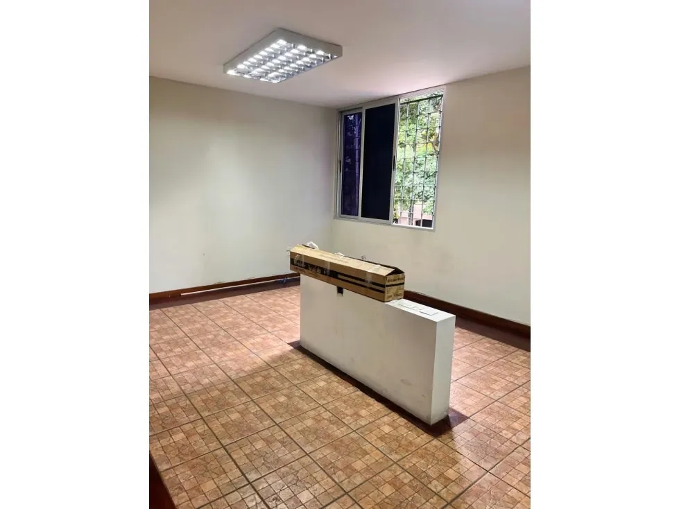 Alquiler/casa-oficina//PRADOSDELESTE/800m - 4