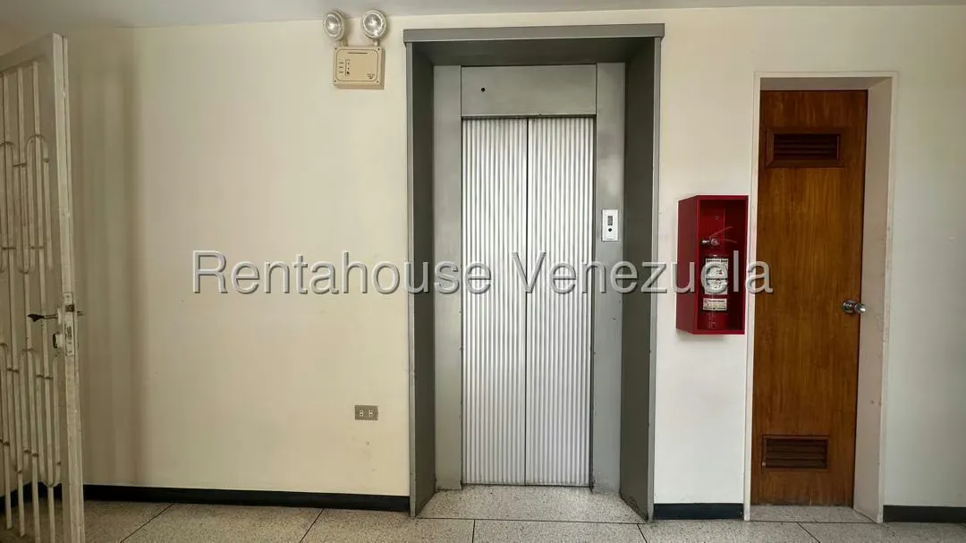 Apartamento (1 Nivel) en Venta en Montalban I, Distrito Metropolitano - 22
