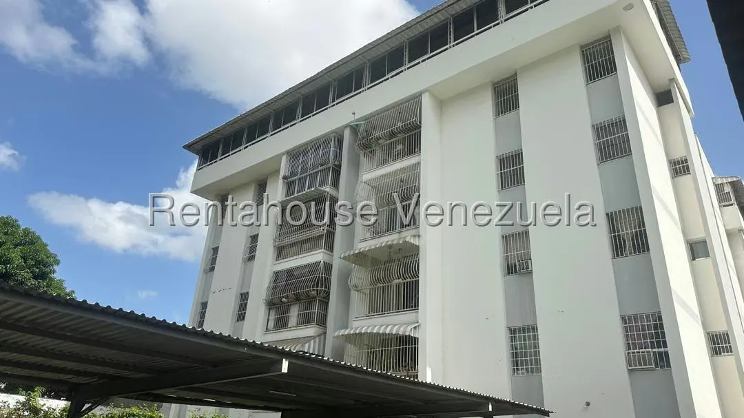 Apartamento (1 Nivel) en Venta en Montalban I, Distrito Metropolitano - 28