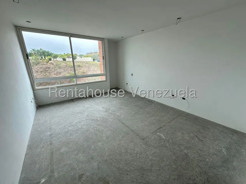 Apartamento (1 Nivel) en Venta en Mirador de Los Campitos I, Distrito Metropolitano - 12