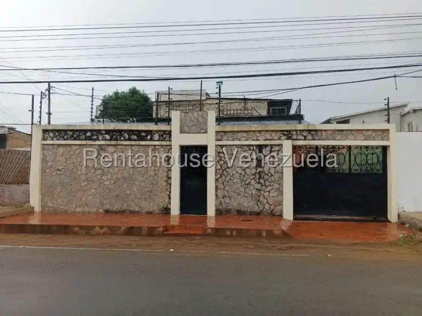 Casa (Multipes Niveles) en Venta en Zapara, Zulia