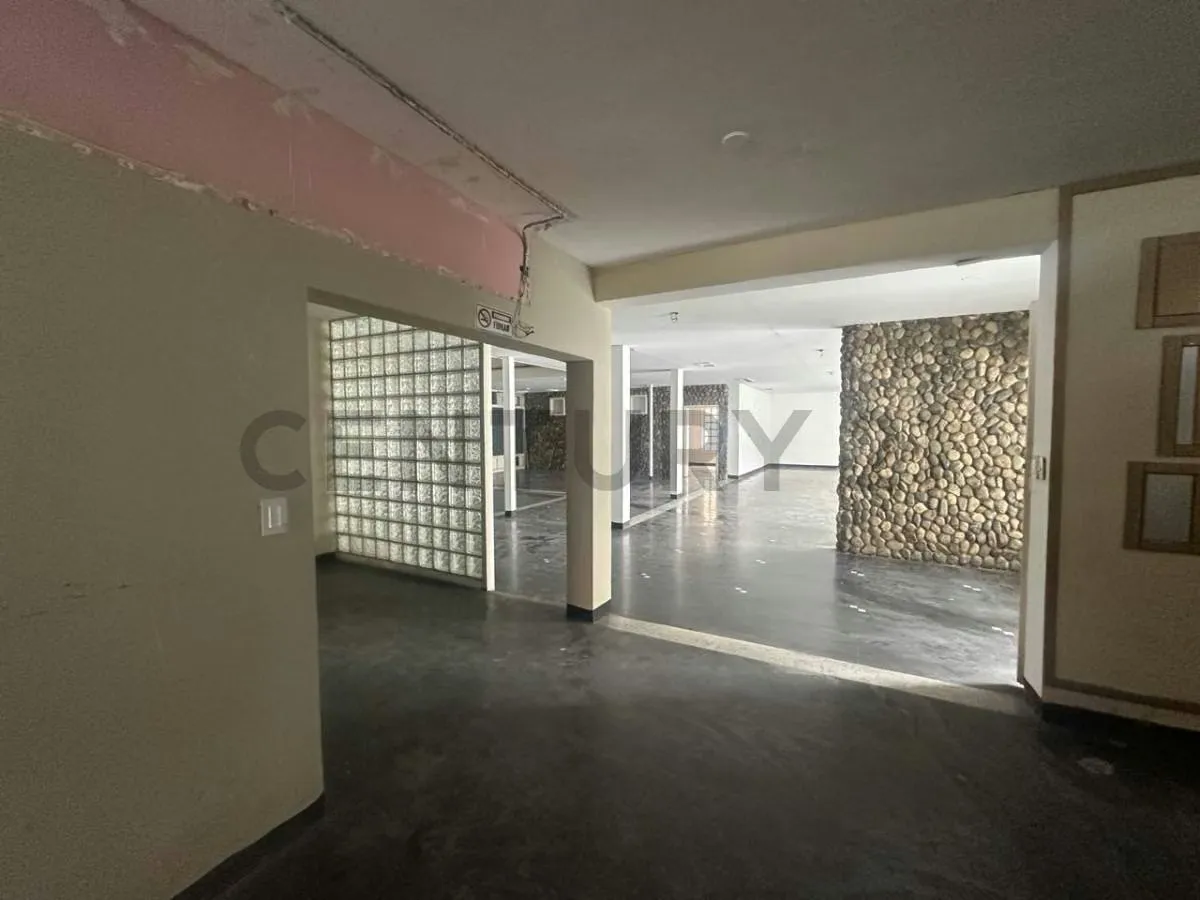 Casa Comercial en Alquiler en sector La Lago. Maracaibo. - 3