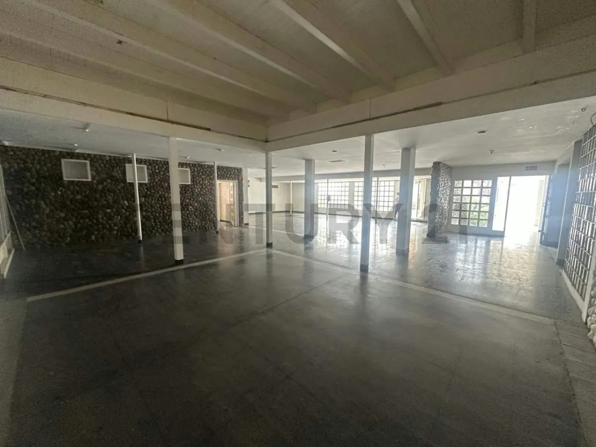 Casa Comercial en Alquiler en sector La Lago. Maracaibo. - 7