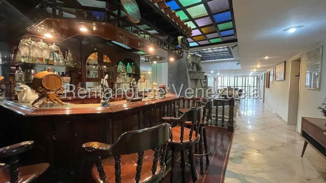 Casa (Multipes Niveles) en Venta en Prados del Este, Distrito Metropolitano - 7