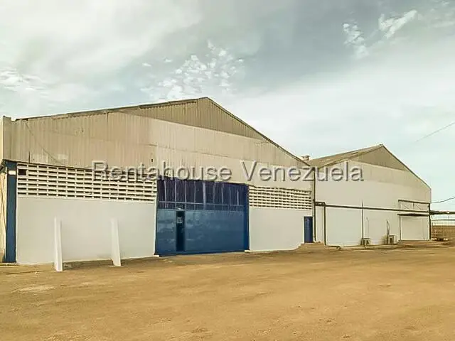 Comercial (Local Comercial) en Alquiler en Punta Cardon, Falcon
