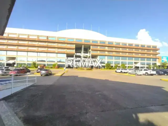 Local Comercial u Oficina en Alquiler en Planta Baja del Centro Comercial Petroriente (CCP)
