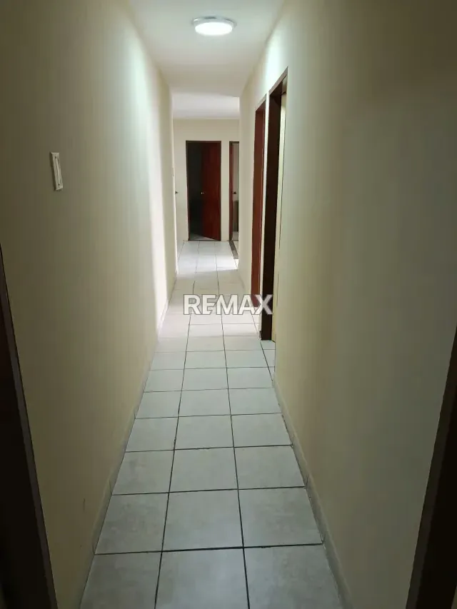 Gran Oportunidad para desarrollar tu consulta médica privada, consultorio en Alquiler ubicado en Torre Valencia Adaptable y cómodo. - 2