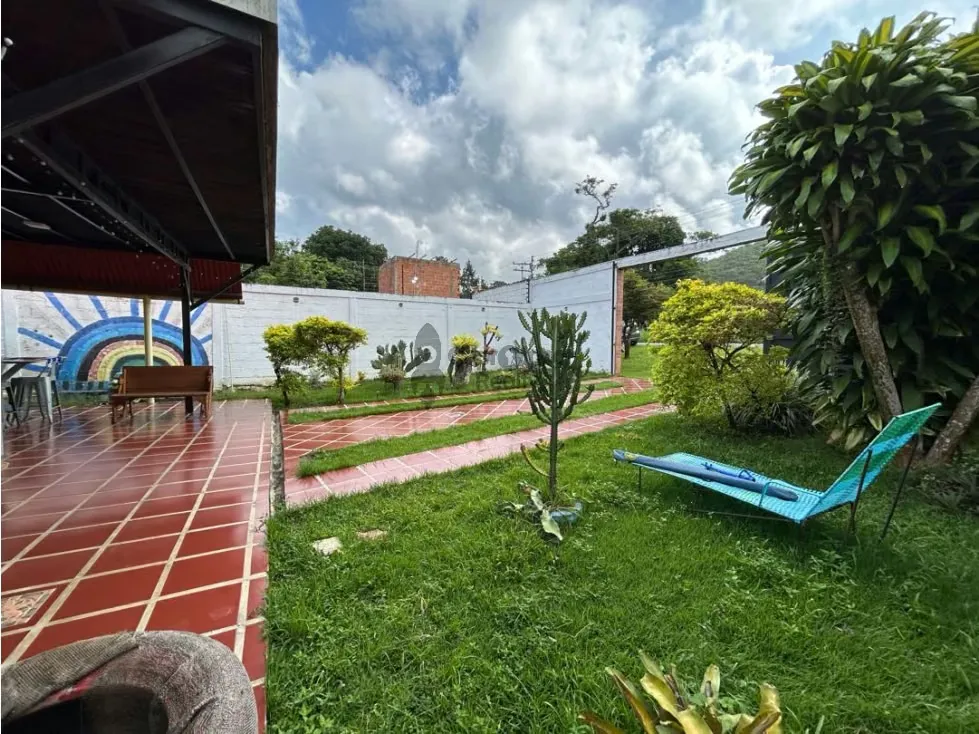 Casa Chalet y Terreno en Venta Aguirre Montalban Carabobo - 4
