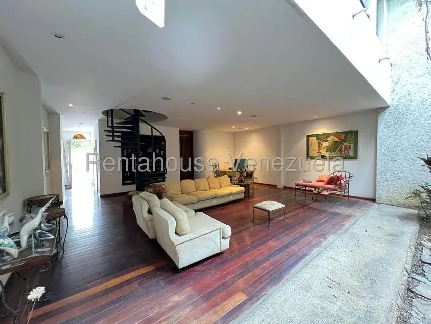 Casa (Multipes Niveles) en Venta en Santa Ines, Distrito Metropolitano - 13