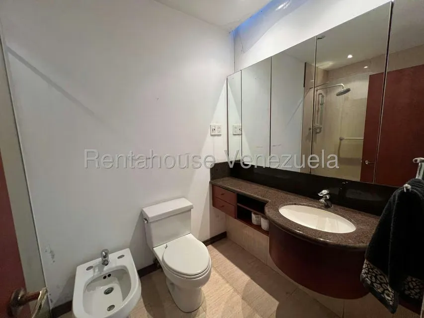 Casa (Multipes Niveles) en Venta en Santa Ines, Distrito Metropolitano - 22