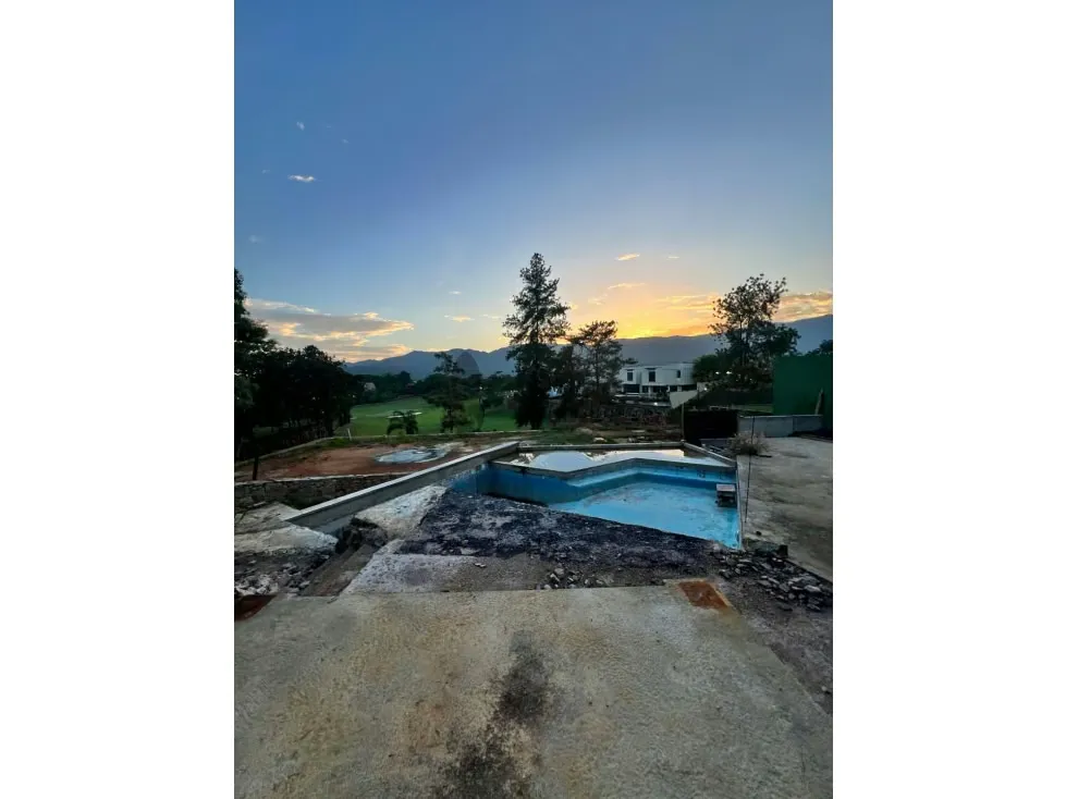 Venta de casa a remodelar Guataparao Country Club - 7