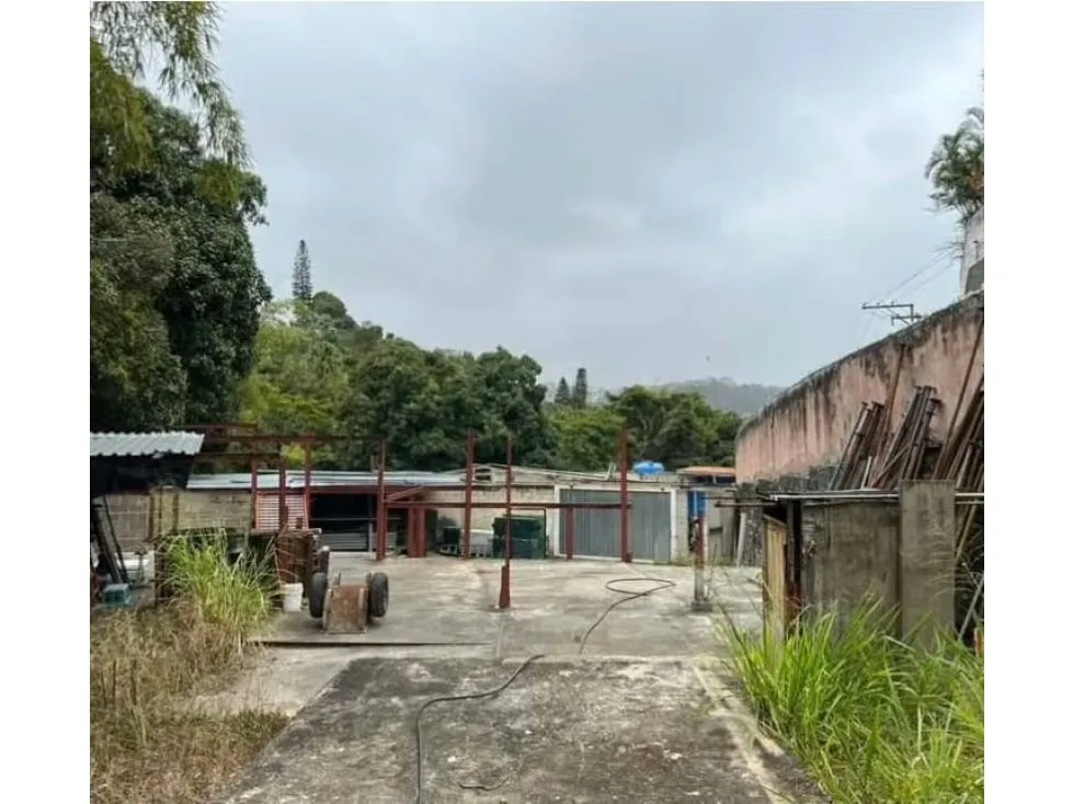 Vendo terreno 3000m2 Los campitos 7368