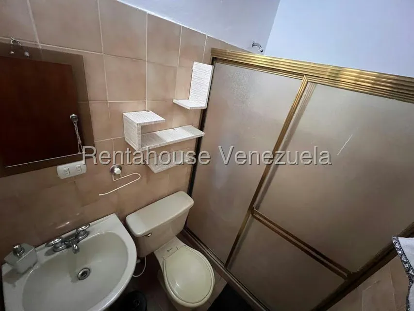Casa (Duplex) en Alquiler en Centro, Lara - 25