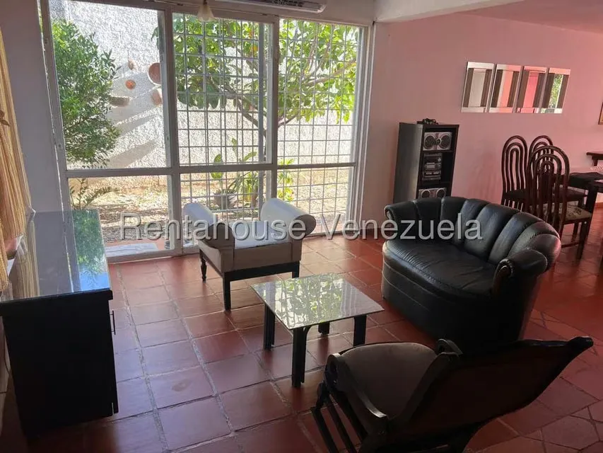 Casa (Duplex) en Alquiler en Centro, Lara - 9