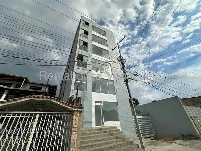 Comercial (Oficina) en Venta en El Limon, Aragua