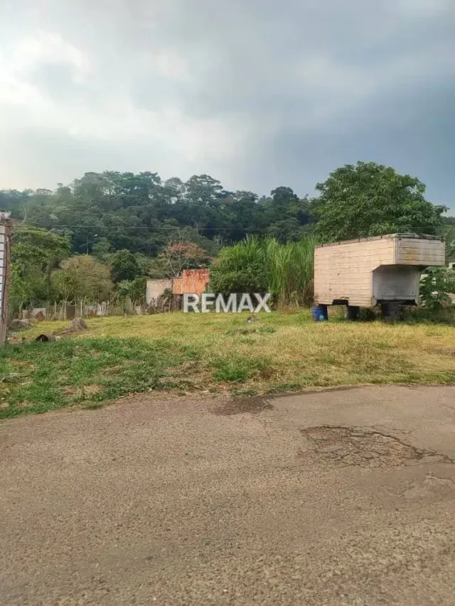 Terreno en venta - 4