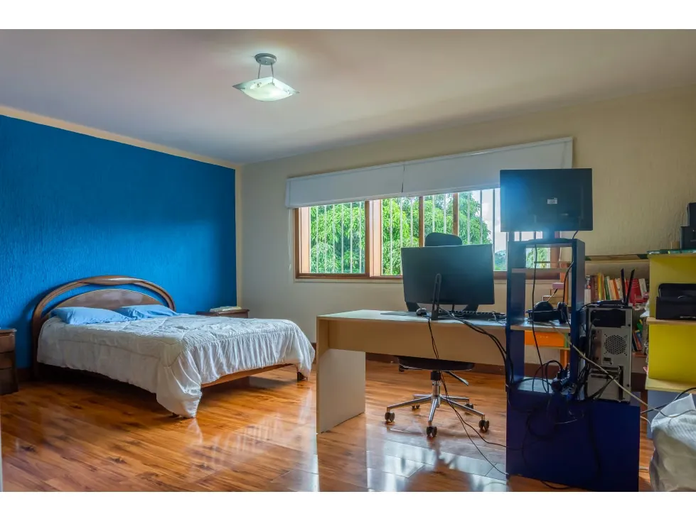 Hermosa casa en venta , Urb El Peñon 1000 M2 - 10