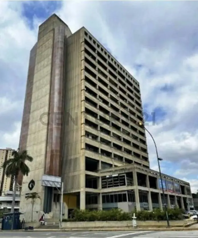 Venta de oficina en C.C. Bello Monte
