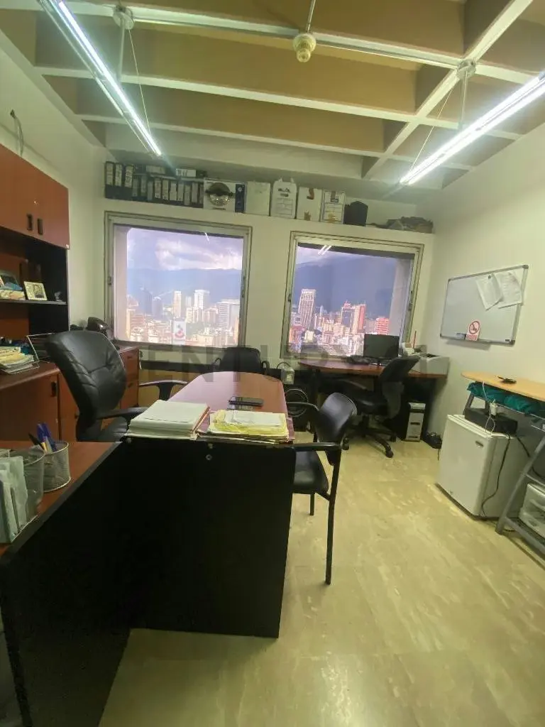 Venta de oficina en C.C. Bello Monte - 20