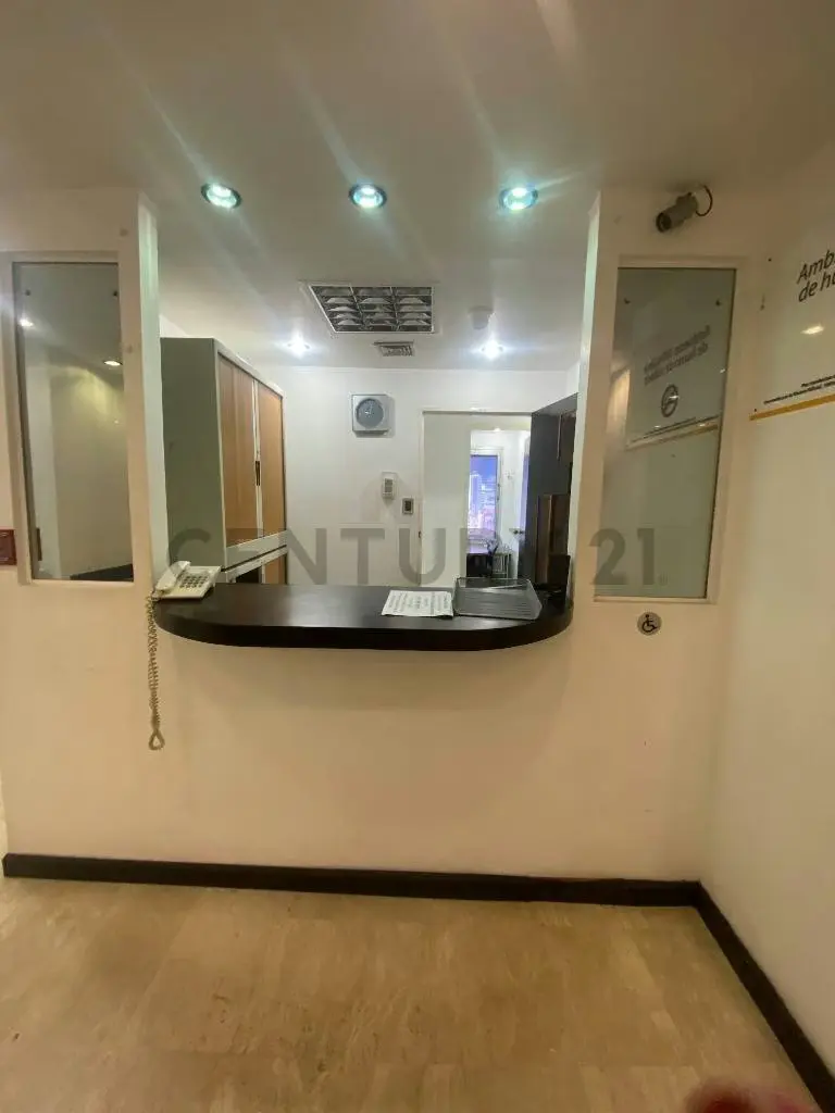 Venta de oficina en C.C. Bello Monte - 4