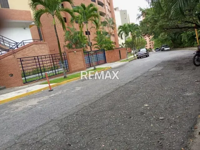 Venta de Apartamento en urb, La Trigalena Alta .E dif. Cumbre Azul - 4