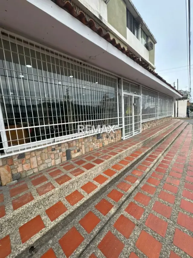 VENTA DE FONDO COMERCIO EN AV. PRINCIPAL EL LIMON - 16