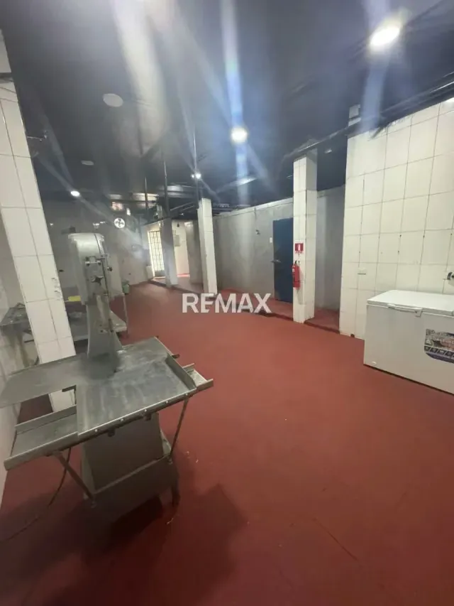VENTA DE FONDO COMERCIO EN AV. PRINCIPAL EL LIMON - 7