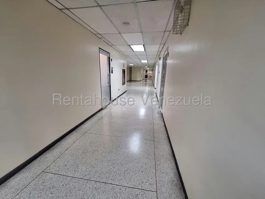 Oficina en Venta en Santa Paula, Distrito Metropolitano - 19