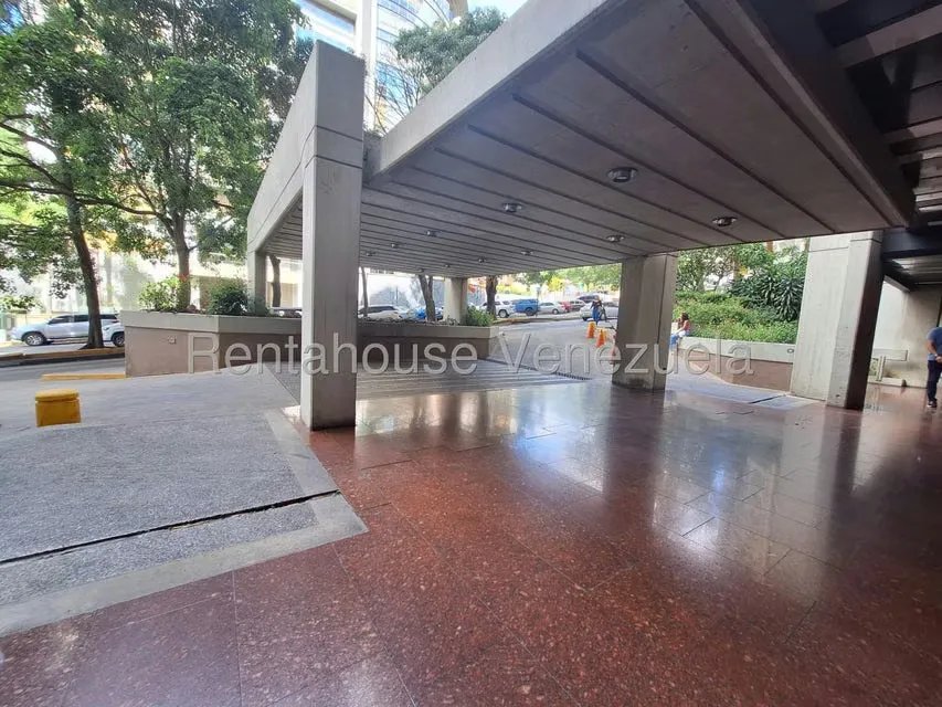Oficina en Venta en Santa Paula, Distrito Metropolitano - 3