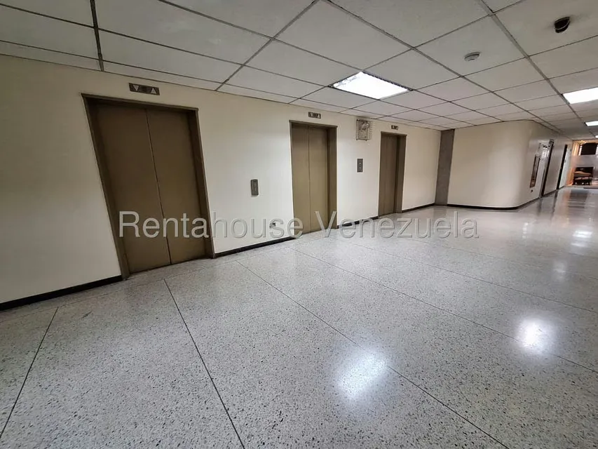 Oficina en Venta en Santa Paula, Distrito Metropolitano - 6
