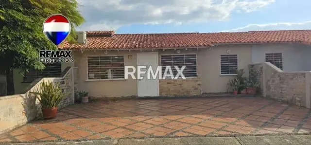 En venta hermosa casa en conjunto resindencial Lomas de Santa Sofia