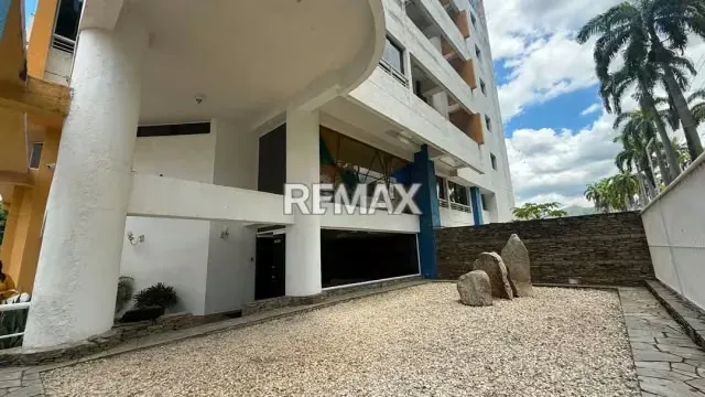 Venta de Penthouse Dúplex Res. Mi Fé Urb. Carabobo - 2