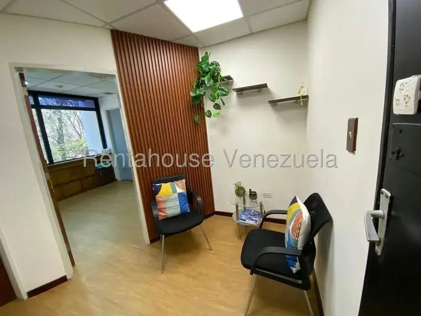 Comercial (Consultorio Medico) en Alquiler en Los Samanes, Distrito Metropolitano