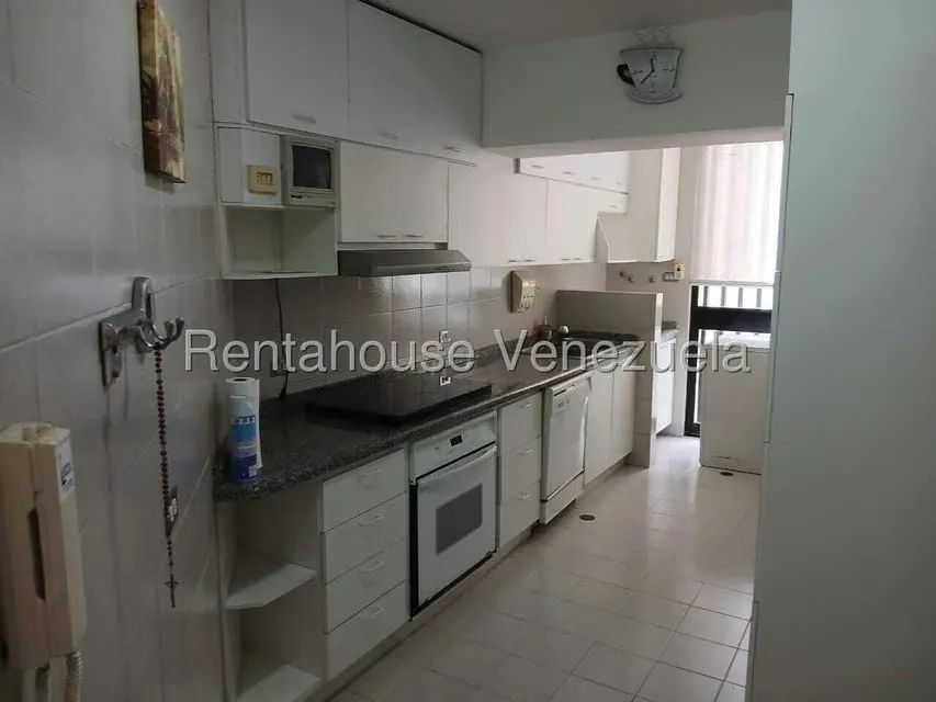 Apartamento (1 Nivel) en Venta en El Cigarral, Distrito Metropolitano - 2