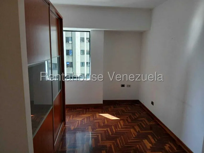 Apartamento (1 Nivel) en Venta en El Cigarral, Distrito Metropolitano - 9