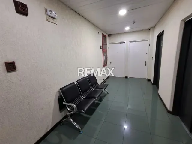 Alquilo oficina 75 mt2 torre corporativa urb. El Rosal - Chacao - 2