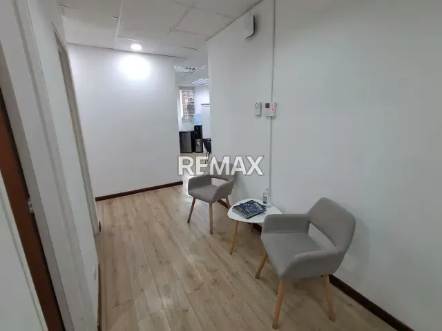 Alquilo oficina 75 mt2 torre corporativa urb. El Rosal - Chacao - 3