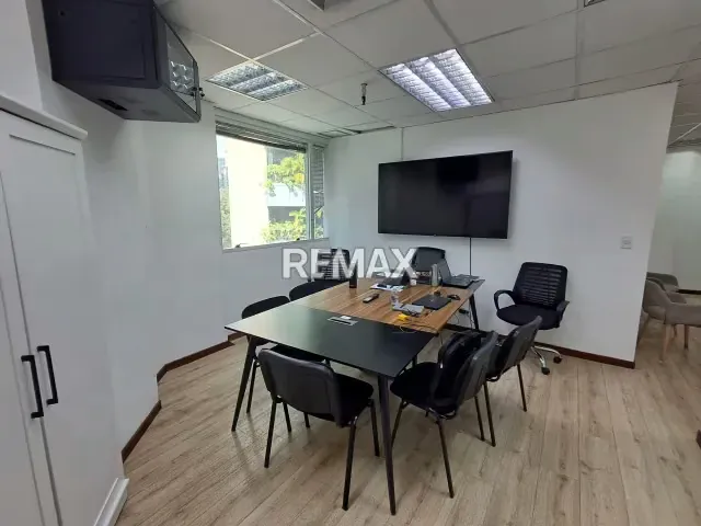 Alquilo oficina 75 mt2 torre corporativa urb. El Rosal - Chacao - 4