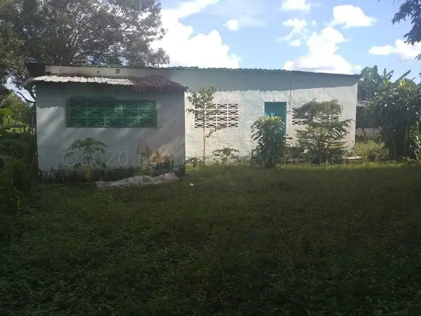 Terreno (Comercial) en Venta en Centro, Portuguesa - 13