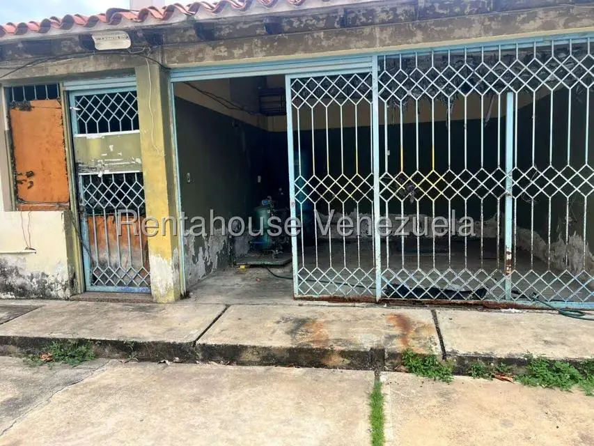 Local Comercial en Venta en Centro, Lara - 28